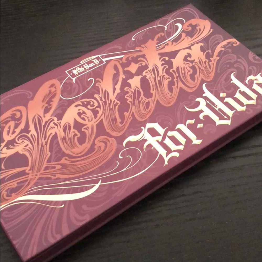 Kat Von D Lolita Por Vida Eyeshadow Palette